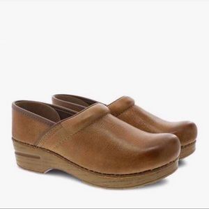 Professional Clogs Honey Distressed